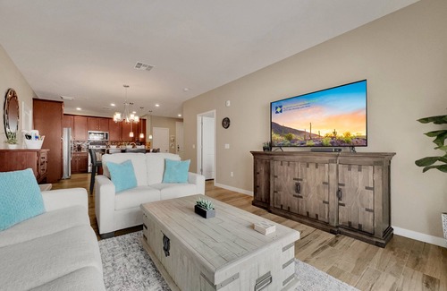 Ocotillo Condo | Stay longer, Spend Less, 2 Master Suites! The Cays