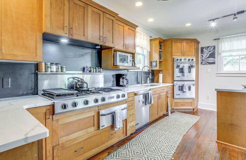 Roseland Terrace Historic District House | Stay Near LSU! Baton Rouge Home 3 Mi to Stadium