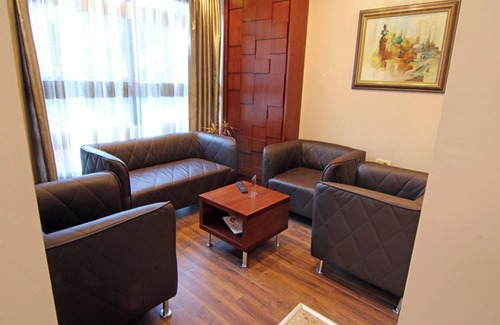 Centar House | Stay Near Old Bazaar, Skopje in a Peaceful Room with Free Breakfast