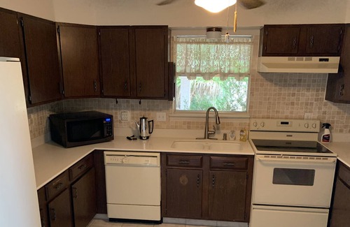 Amistad National Recreational Area Apartment | Stay near San Felipe Creek - City Park Across the Street!