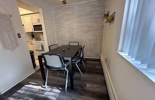 Allen Apartment | Stay Near U of M! Cozy Ann Arbor Apartment