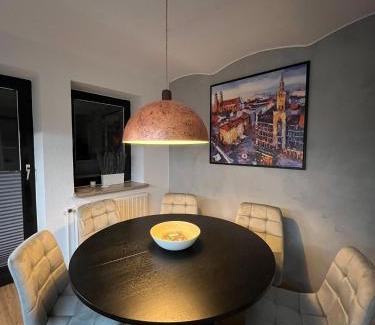 Bad Aibling Apartment | Stay Nice Thermen-Glück 3BR 100qm Whirlpool-Badewanne