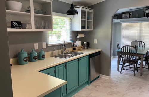 Soddy-Daisy House | STAY ON BEAUTIFUL MOWBRAY MOUNTAIN- HIKING, KAYAKING, GOLF, ROCK CLIMBING