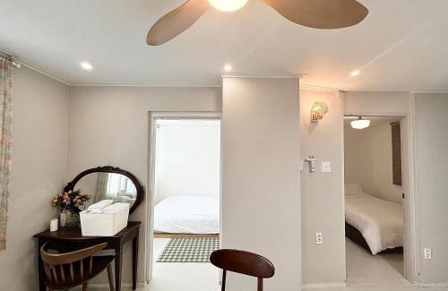 Sungin-dong Apartment | Stay on - Foreigners only