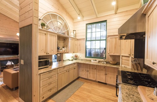 Pequot Lakes Cabin | Stay On The Point! Water In Front And Back! Two Docks, Kayaks, Paddle Boards!