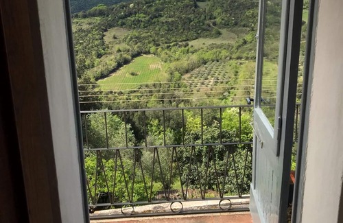 Murlo Apartment | Stay on the walls of Murlo Castle, apartment with breathtaking views
