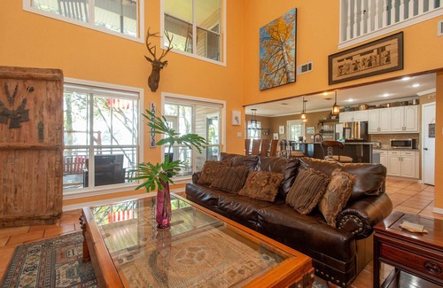 Enchanted Oaks House | Stay. Play. Relax. Your perfect lake escape!