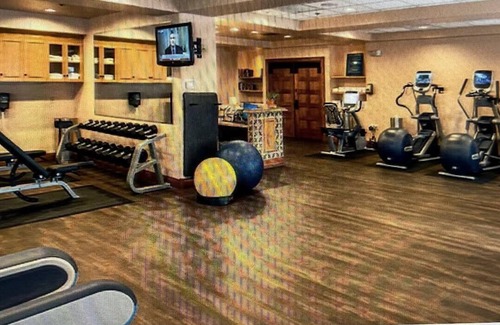 South Mountain Apartment | Stay & Play