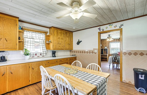 Davisville House | Stay & Play: West Virginia Country Home!