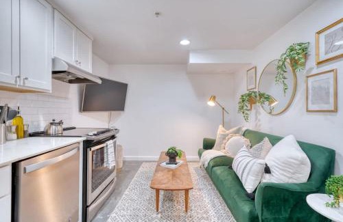 Kerns House | Stay Portland - 1922 Craftsman Compound in Laurelhurst - Sleeps 16