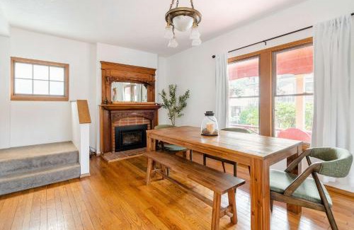 Goose Hollow House | Stay Portland - 3BR Craftsman - Vintage Charm - Great Location