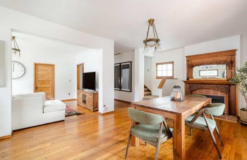 Goose Hollow House | Stay Portland - 3BR Craftsman - Vintage Charm - Great Location