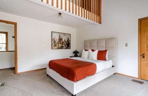 Goose Hollow House | Stay Portland Collection - Preserved 1907 Classic Craftsman - 92 WalkScore