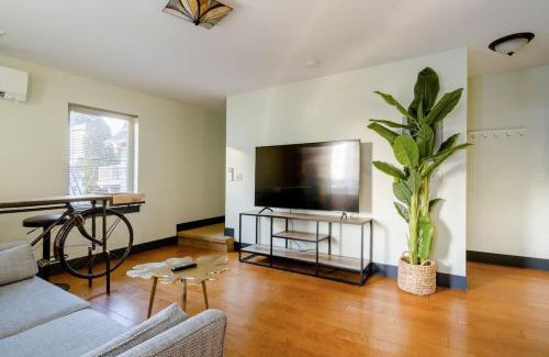 Belmont House | Stay Portland - Color Splash Apartment in the Heart of Portland