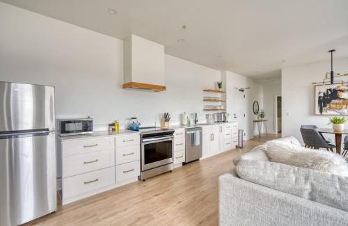 Humboldt Apartment | Stay Portland - Designer 2BR Alberta Arts District 90 WalkScore