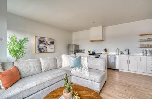 Humboldt Apartment | Stay Portland - Designer 2BR Alberta Arts District 90 WalkScore