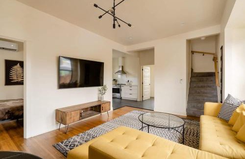 Hosford-Abernethy House | Stay Portland - Fresh Farmhouse Remodel in SE Portland 96BikeScore