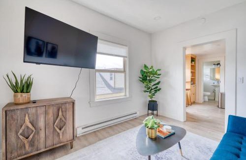 Richmond House | Stay Portland - Mt Tabor Retreat - Local Eateries - Shops - Bars