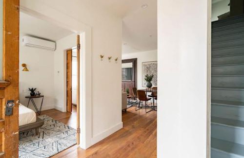 Uptown Apartment | Stay Portland - The Câlin & Magnifique Suite - NW 23rd Wonder