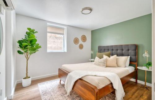 Kerns Apartment | Stay Portland - Underground Mid-Century Hideaway in Laurelhurst
