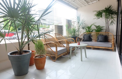 Khlong Tan Nuea House | Stay Quirky in Eclectic interior @ENVY Home