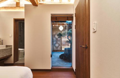 Gahoe-dong Apartment | Stay Reflection