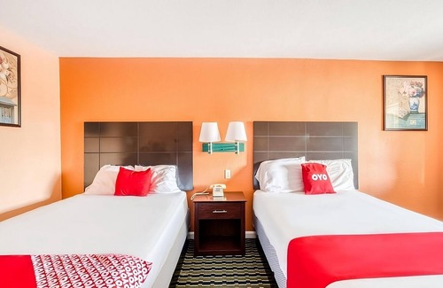 Channelview Hotel | Stay, Relax, Explore! 2 Modern Units, Free Parking, Pet-friendly Property!