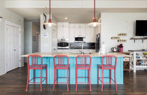 Folly Beach House | Stay @ Sea Salt! Heated Oceanfront Pool!