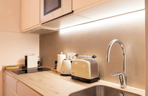 La Maternitat i Sant Ramon Apartment | Stay U-nique Apartment Comte Güell