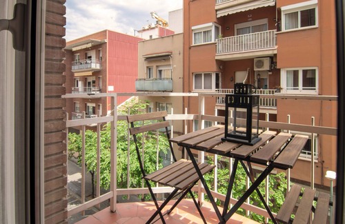 La Maternitat i Sant Ramon Apartment | Stay U-nique Apartment Comte Güell