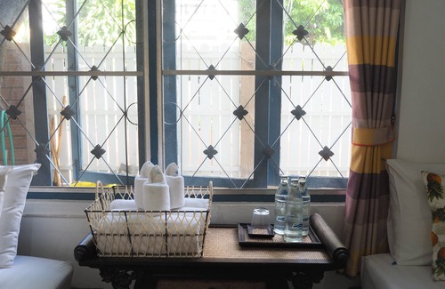 Thapae House | Stay With Me Guesthouse