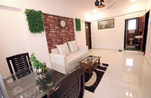 Kandivali East Apartment | Stay with Modern Facilities and Homely Ambiance