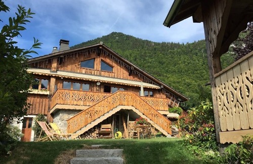 Vacheresse Apartment | Stay with your family on an authentic farm in the Abondance Valley