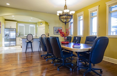 Kensington House | Stay, work and relax… Executive House in NW Calgary