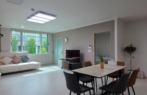 Gyeongju House | Stay33 Pet friendly house near Hwangridangil