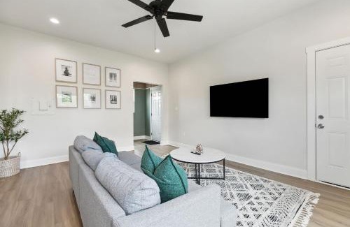 Baton Rouge Apartment | StayAE Downtown - 1BR Apartment, Second Floor