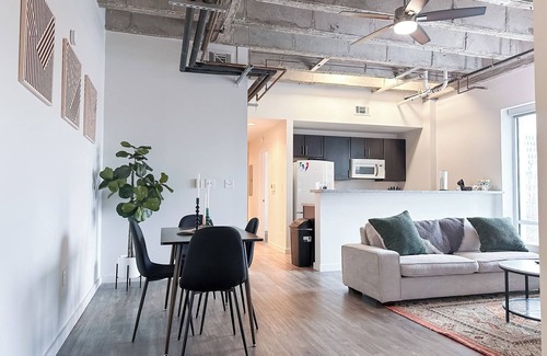 Baton Rouge Apartment | StayAE - High Rise