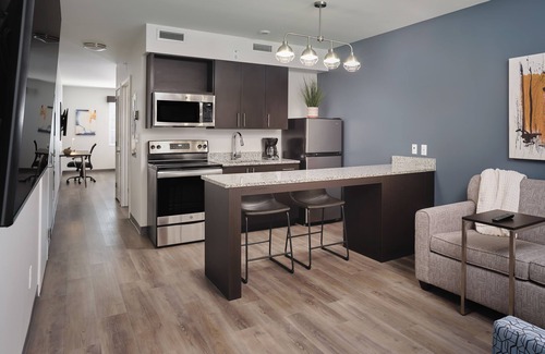 Cleveland Hotel | stayAPT Suites Cleveland
