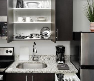 Waco Hotel | stayAPT Suites Waco