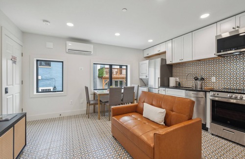 NoMa Apartment | @StayatNoMA