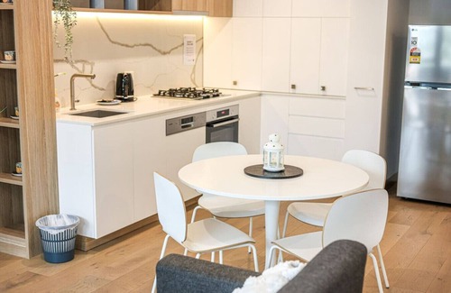 Box Hill Apartment | StayAU Newly Chic & Convenient 1BR Apt in Box Hill
