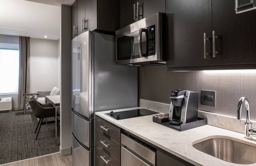 Quincy Hotel | Staybridge Suites Boston - Quincy by IHG