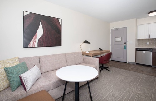 Carson City Hotel | Staybridge Suites Carson City - Tahoe Area by IHG
