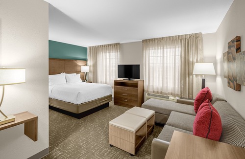 Graysville Hotel | Staybridge Suites Chattanooga at Hamilton Place by IHG