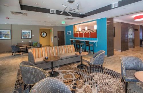 Downtown Denver Hotel | Staybridge Suites Denver Downtown by IHG