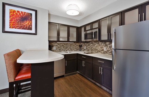 Utica Hotel | Staybridge Suites Detroit-Utica by IHG