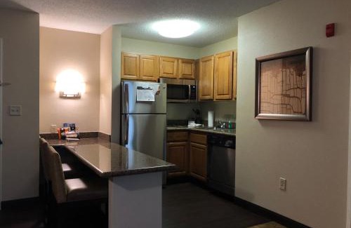 East Paris Hotel | Staybridge Suites Grand Rapids-Kentwood by IHG