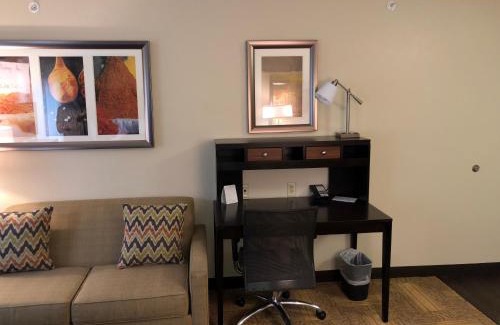 East Paris Hotel | Staybridge Suites Grand Rapids-Kentwood by IHG