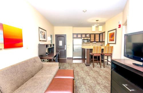 Aldine Hotel | Staybridge Suites Houston - IAH Airport by IHG