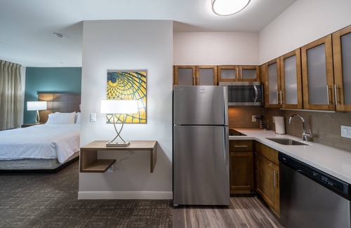 Baytown Hotel | Staybridge Suites Houston East - Baytown by IHG